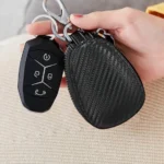 Fashion Mini PU Leather Key Holder For Women And Men, Minimalist Carbon Fiber Zipper Key Chain Case Wallet With Keyring For Daily Use,Solid Color Weave Embossed Pocket Car Key Storage Bag Key Protector Portable Pouch Bag